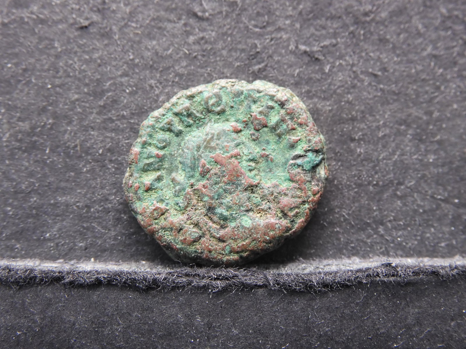 175-330 AD (VERY HIGH GRADE) ANCIENT ROMAN COIN, (OVER: 175-330 AD (VERY HIGH GRADE) ANCIENT ROMAN COIN, (OVER 1,600 YRS OLD)!