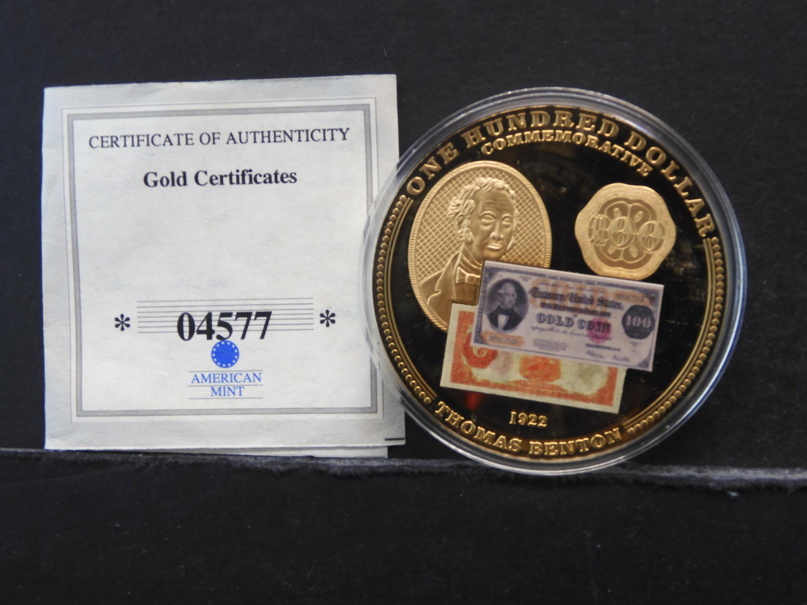 American Mint Gold Layered Oversize coin 1922Thomas (1 of 4)