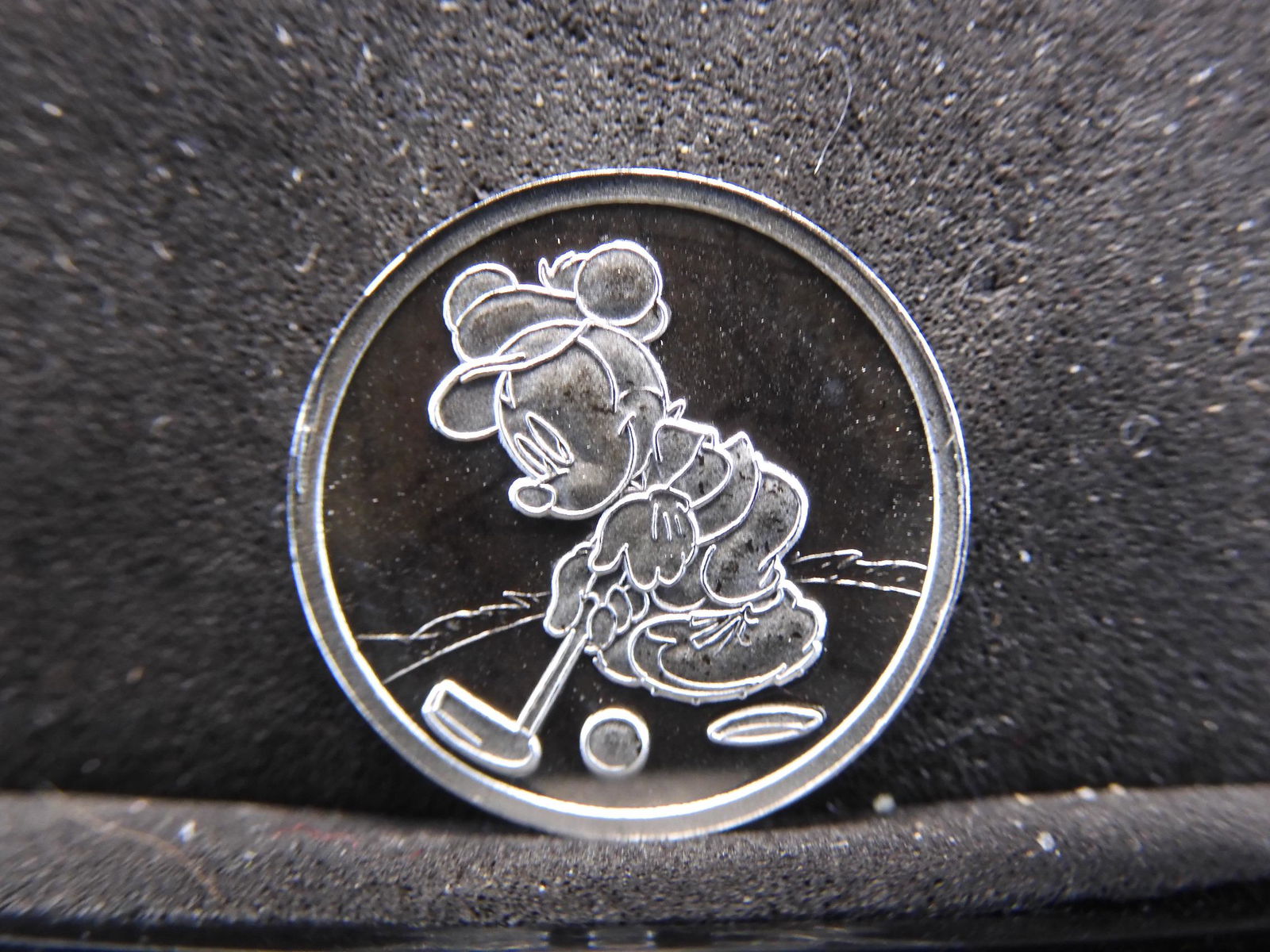 Disney Mickey Mouse .999 Fine Silver Coin: Disney Mickey Mouse .999 Fine Silver Coin