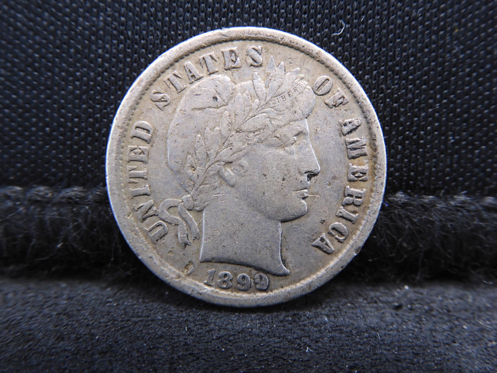 1899 High Grade Barber Dime.  Full Bold Liberty. (1 of 2)