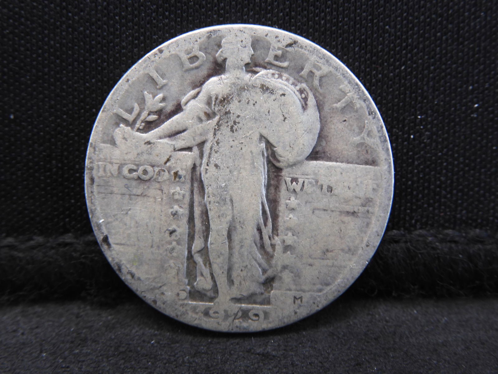 1929-D Standing Liberty Quarter 90% Silver (1 of 3)