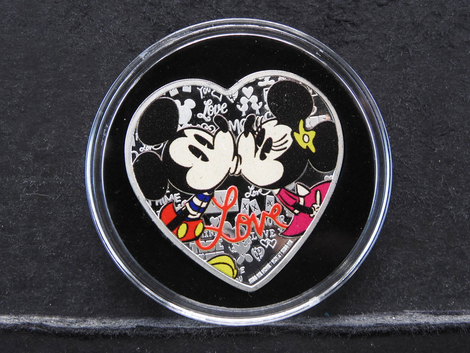 (MICKEY & MINNIE IN LOVE), PROOF, Novelty, NO (1 of 2)