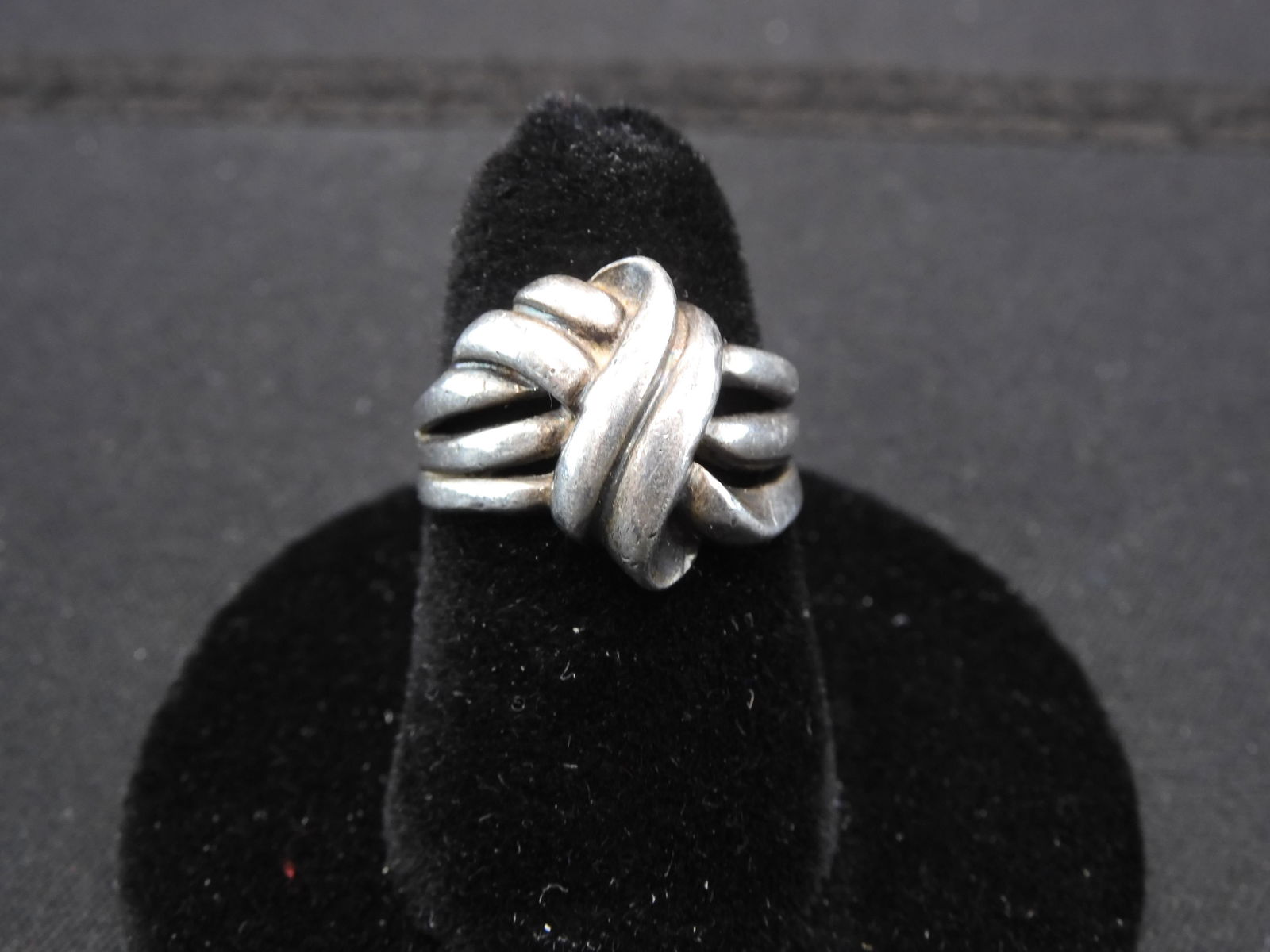 Ladies Stamped 925 Sterling Silver Knotted Ring.  Size (1 of 4)