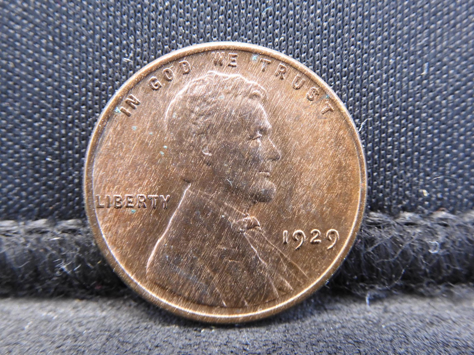 1929 Red-Brown Uncirculated Lincoln Head Cent. (1 of 2)