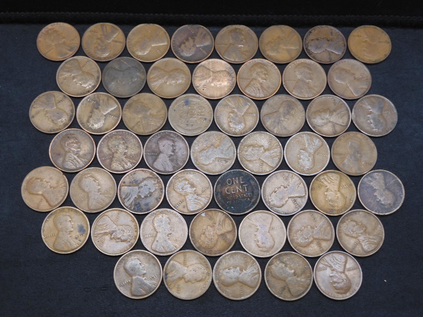 50 - 1917 Lincoln Head Wheat Cents. (1 of 3)