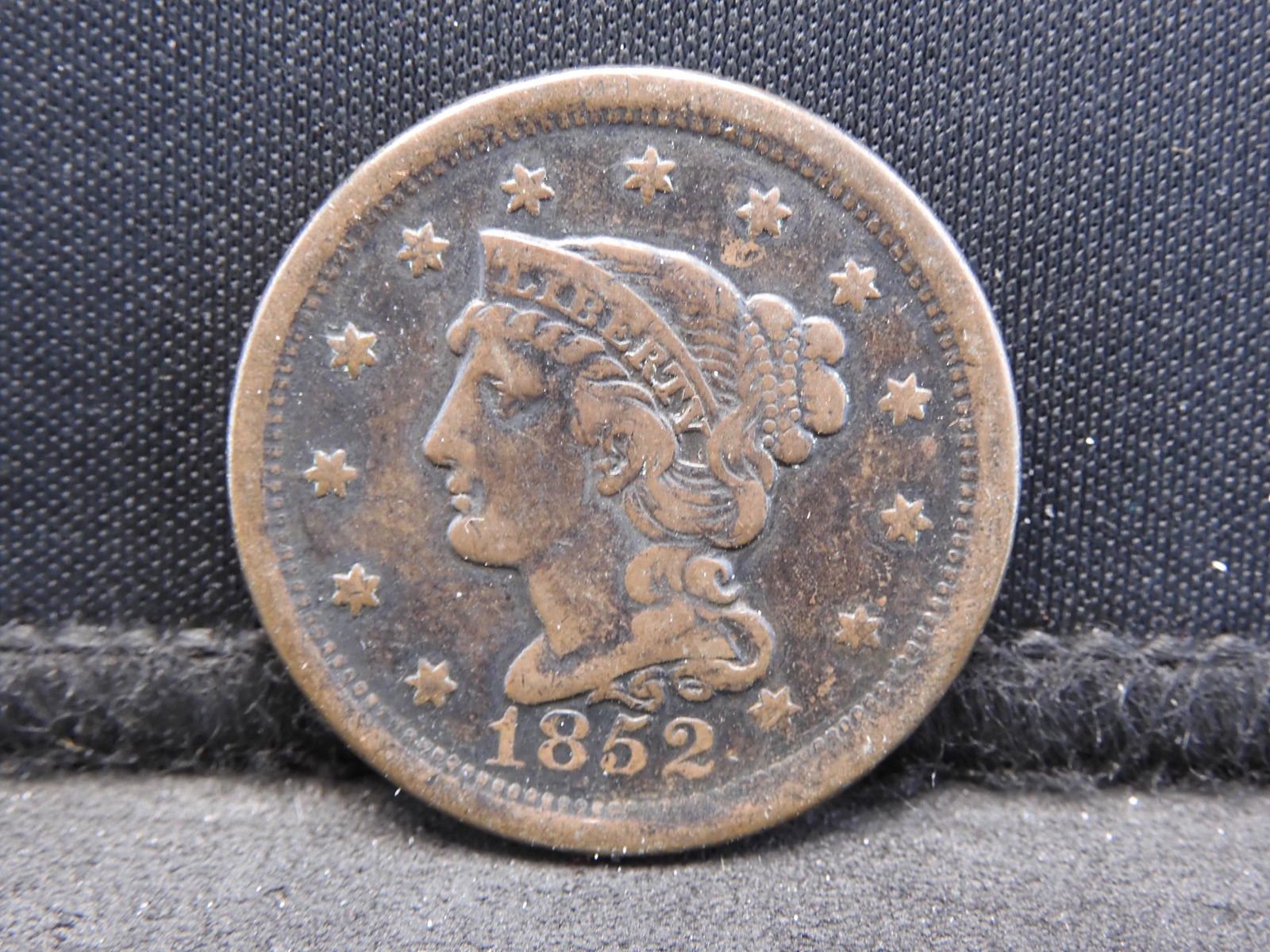 1852 Large Cent.  VF No corrosion. (1 of 2)