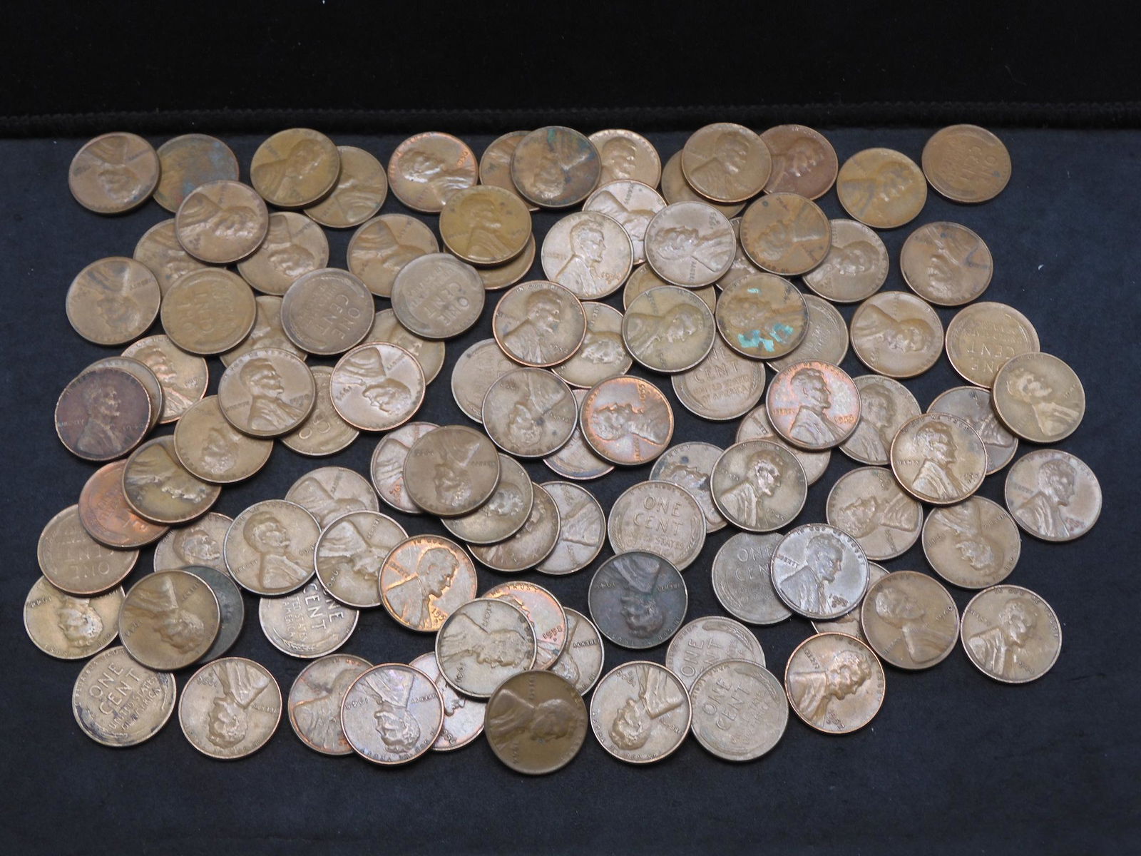 100 Lincoln Wheat Cents. (1 of 4)