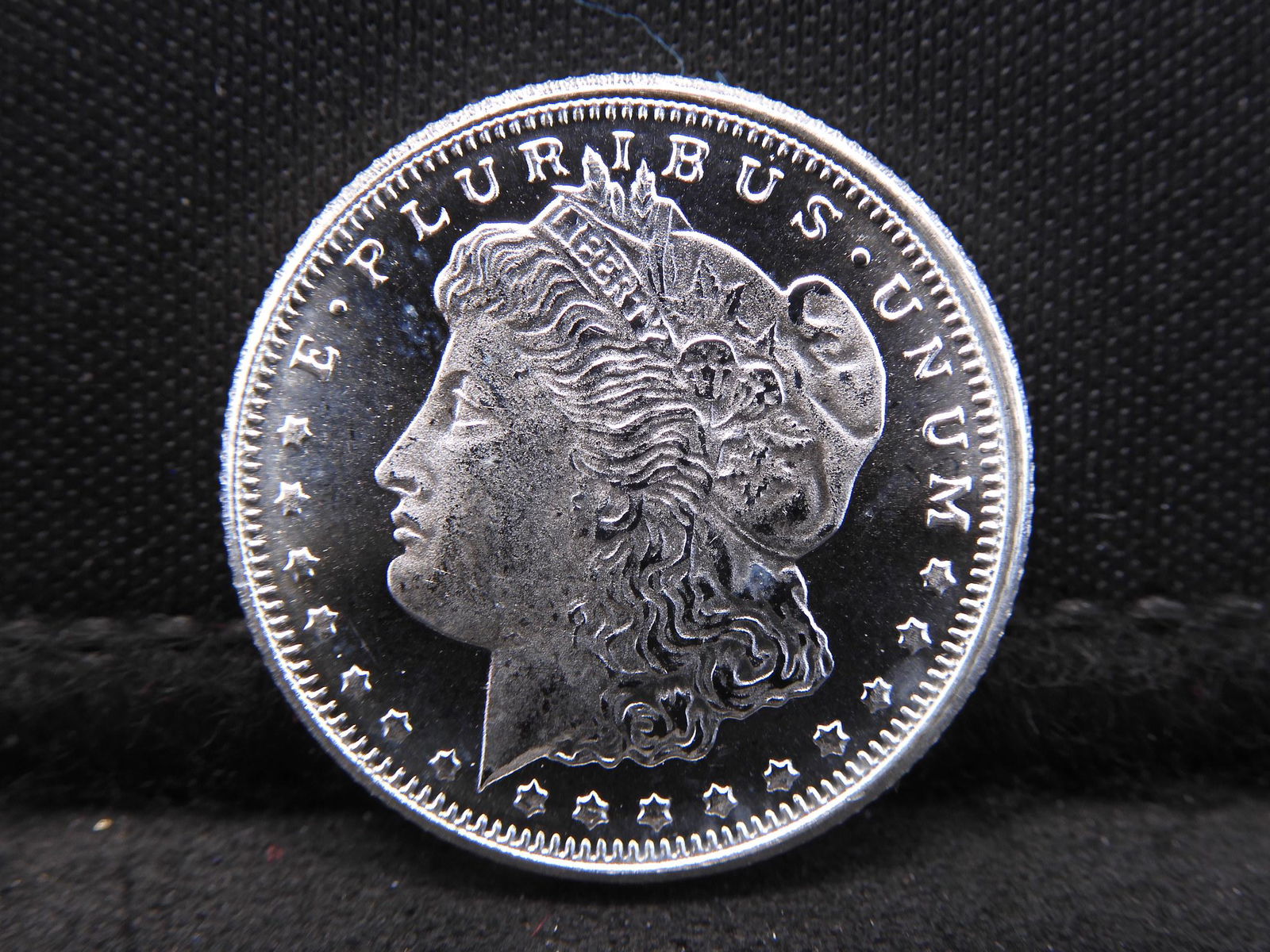 Silver - 1/4 Troy Oz. .999 Silver Round (1 of 2)