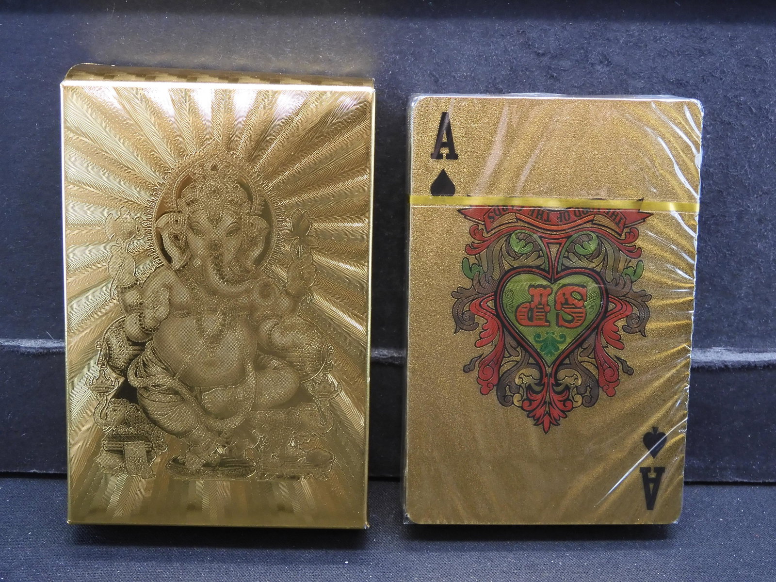 23K GOLD FOIL PLAYING CARDS/NEW!, (NON-TEARABLE): 23K GOLD FOIL PLAYING CARDS/NEW!, (NON-TEARABLE)