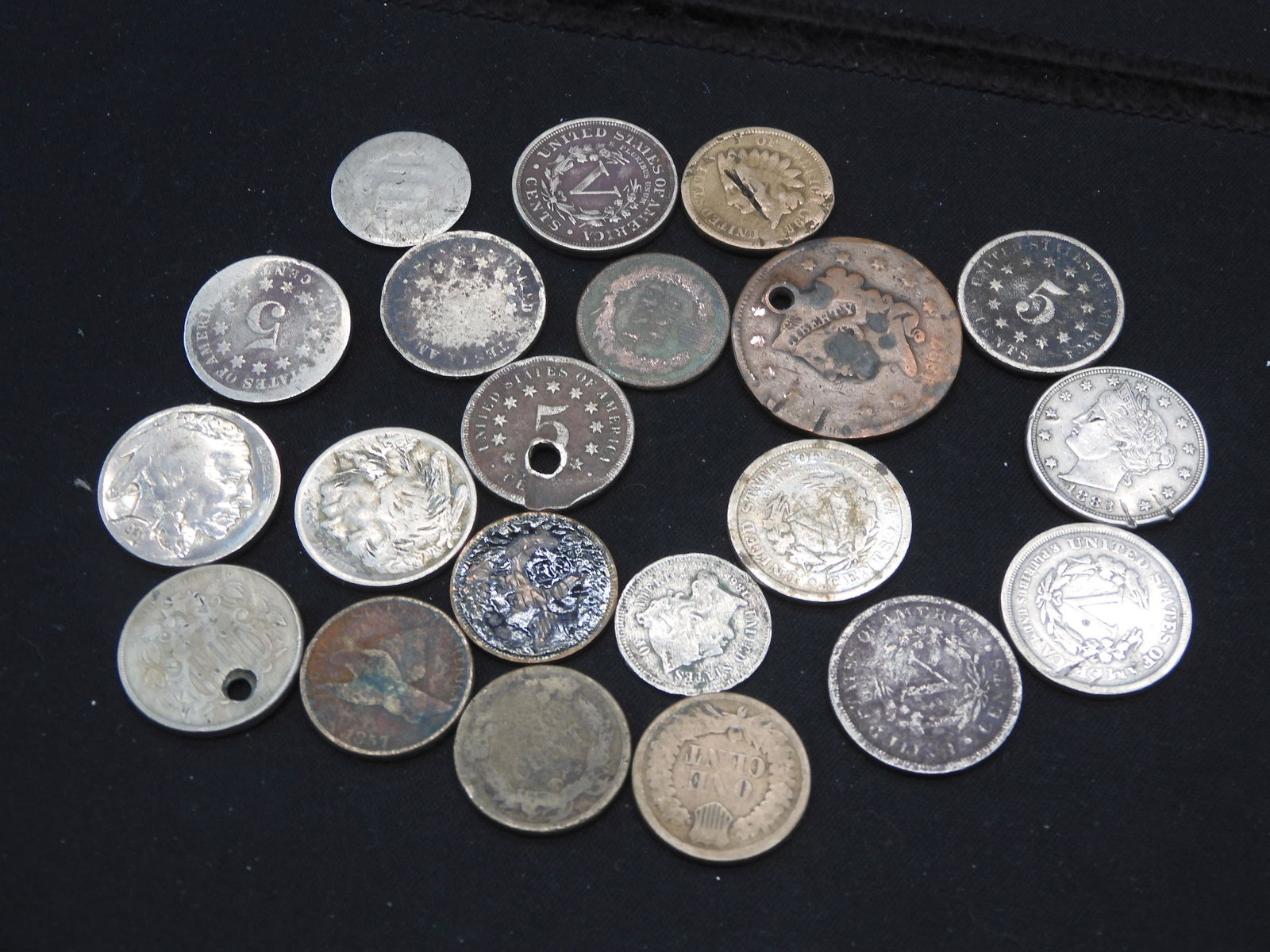 20 Cull Type Coins. (1 of 6)