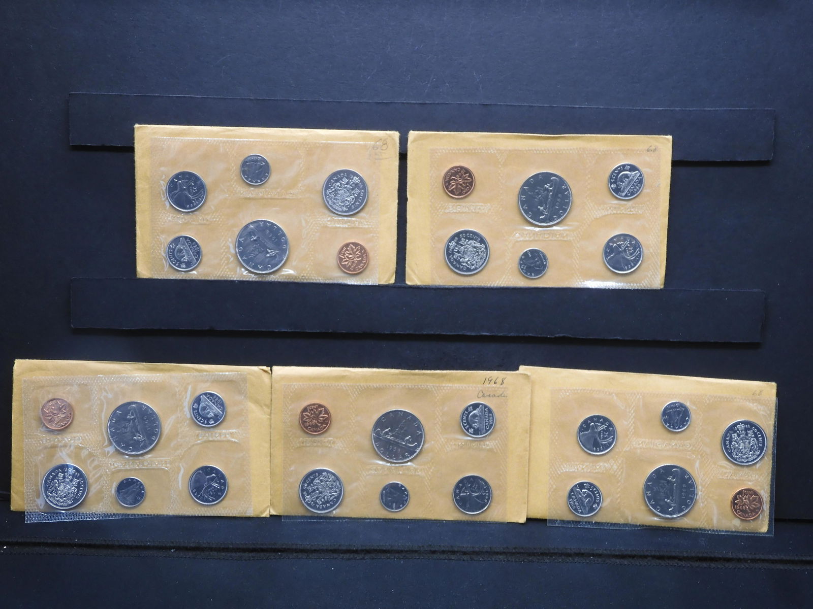 Lot Of 5 1968 Canada Mint Sets. (1 of 11)