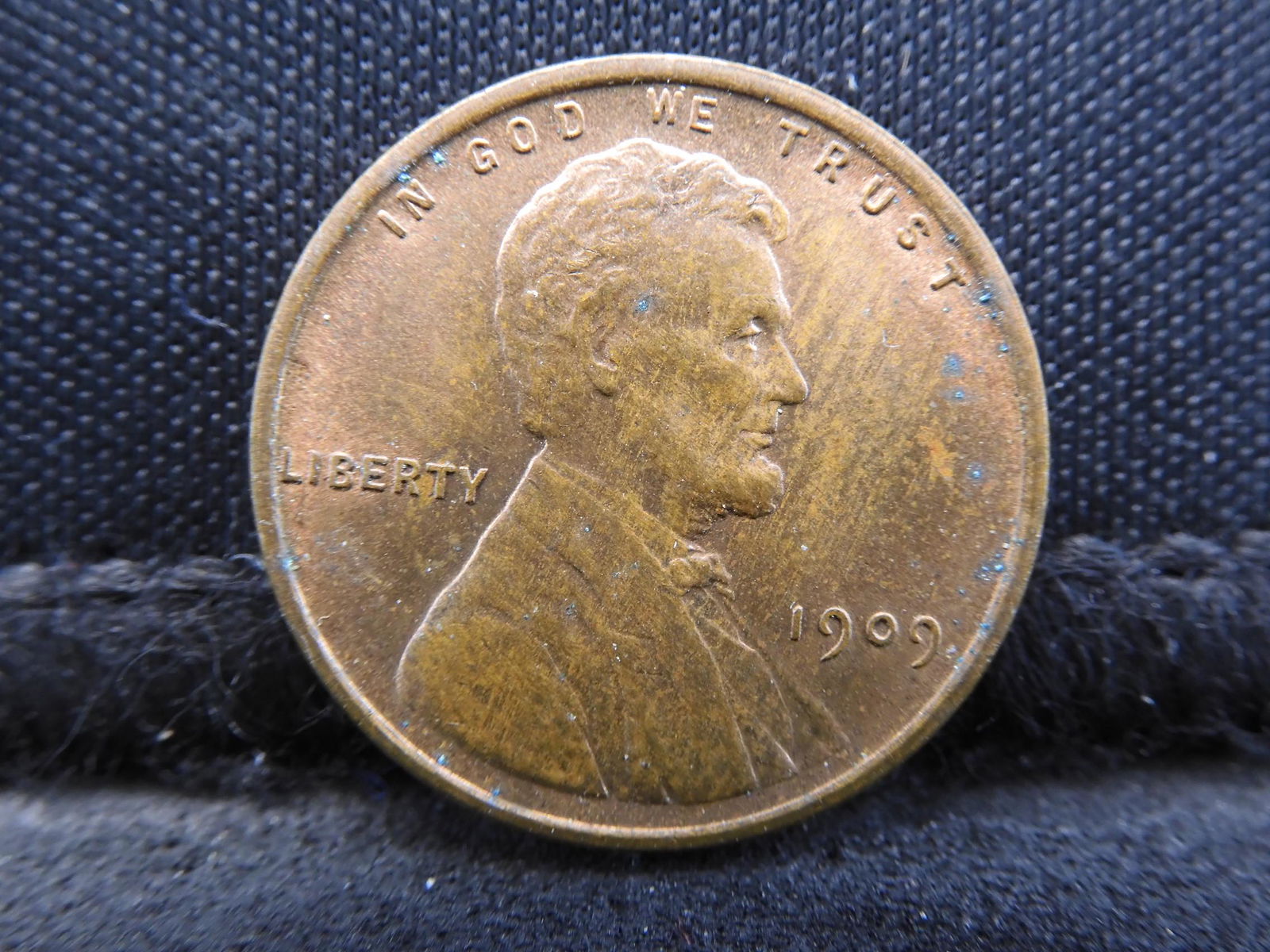 1909-VDB Red-Brown Uncirculated Lincoln Head Wheat (1 of 2)