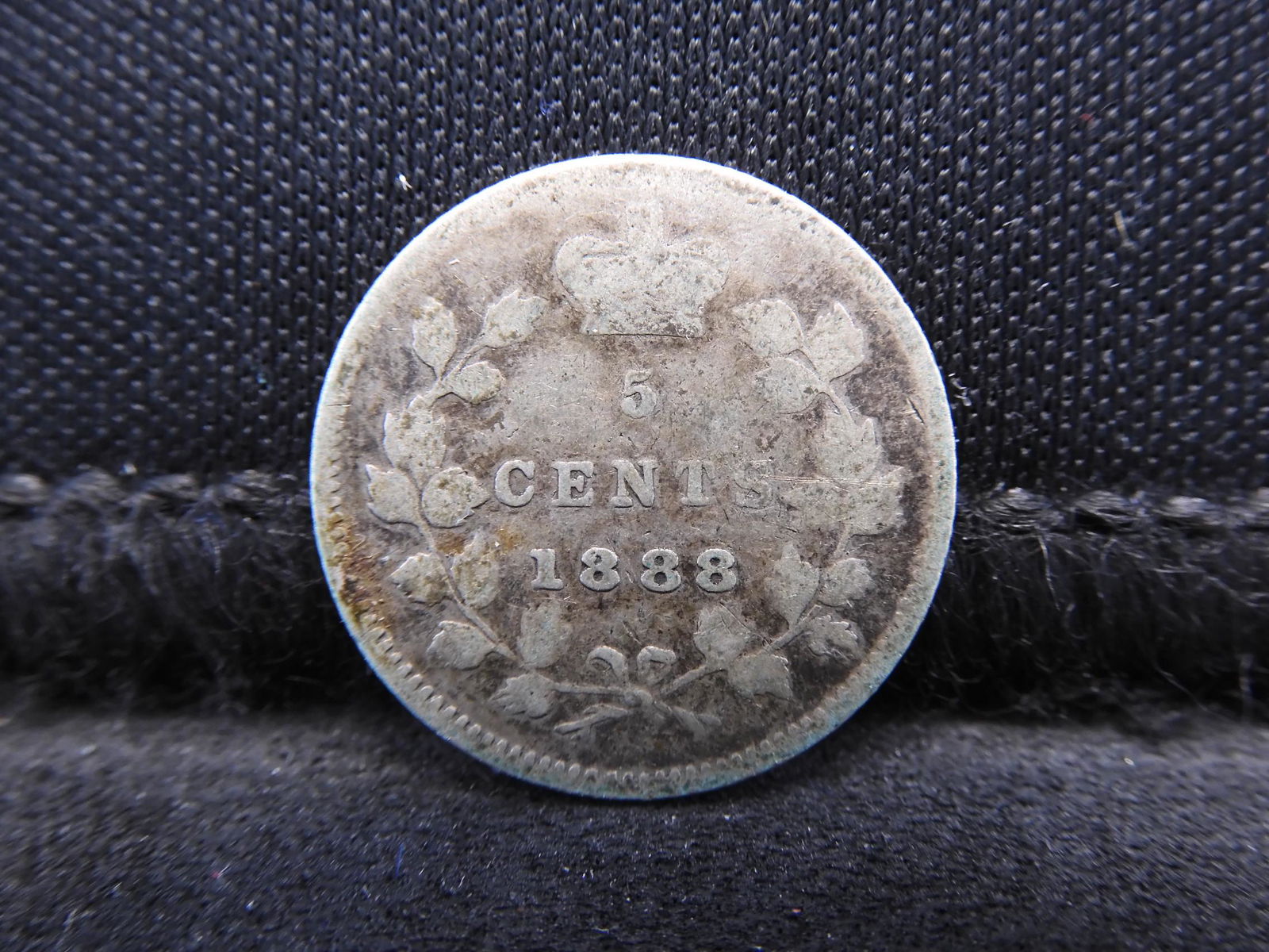 1888 Canada Silver 5 Cent (1 of 2)