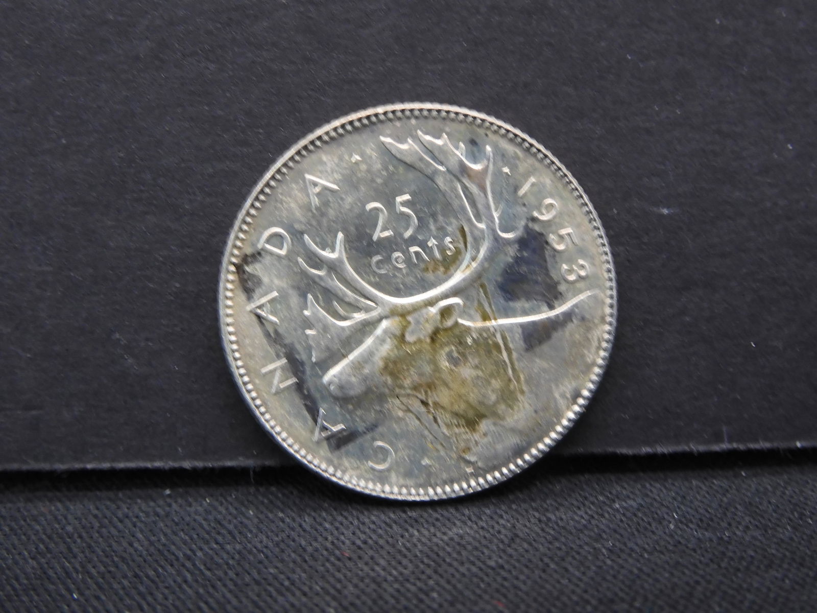 1953 Canada Silver 25 Cent Quarter (1 of 2)
