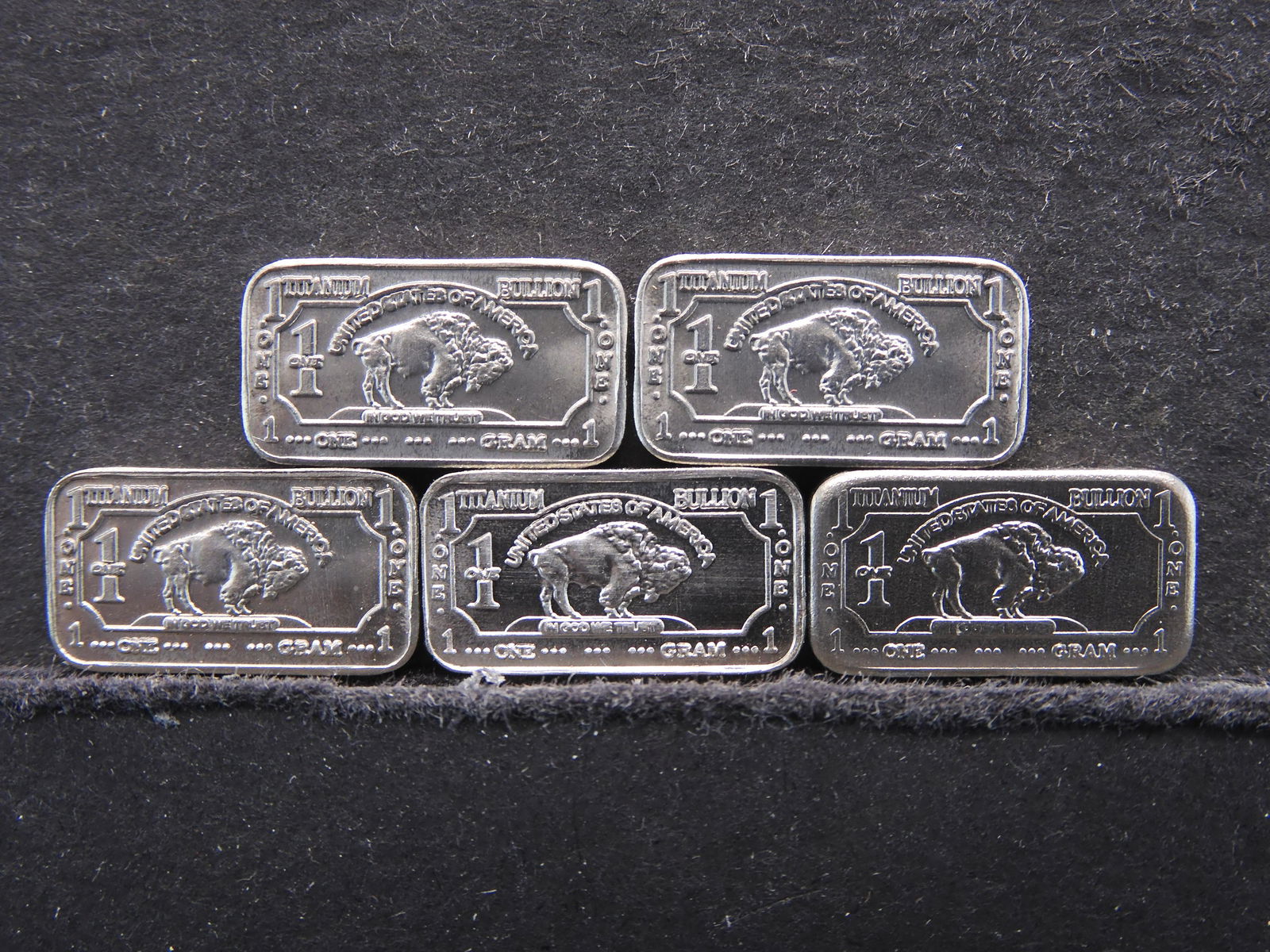 5 One Gram  Titanium Bullion Bars (1 of 2)