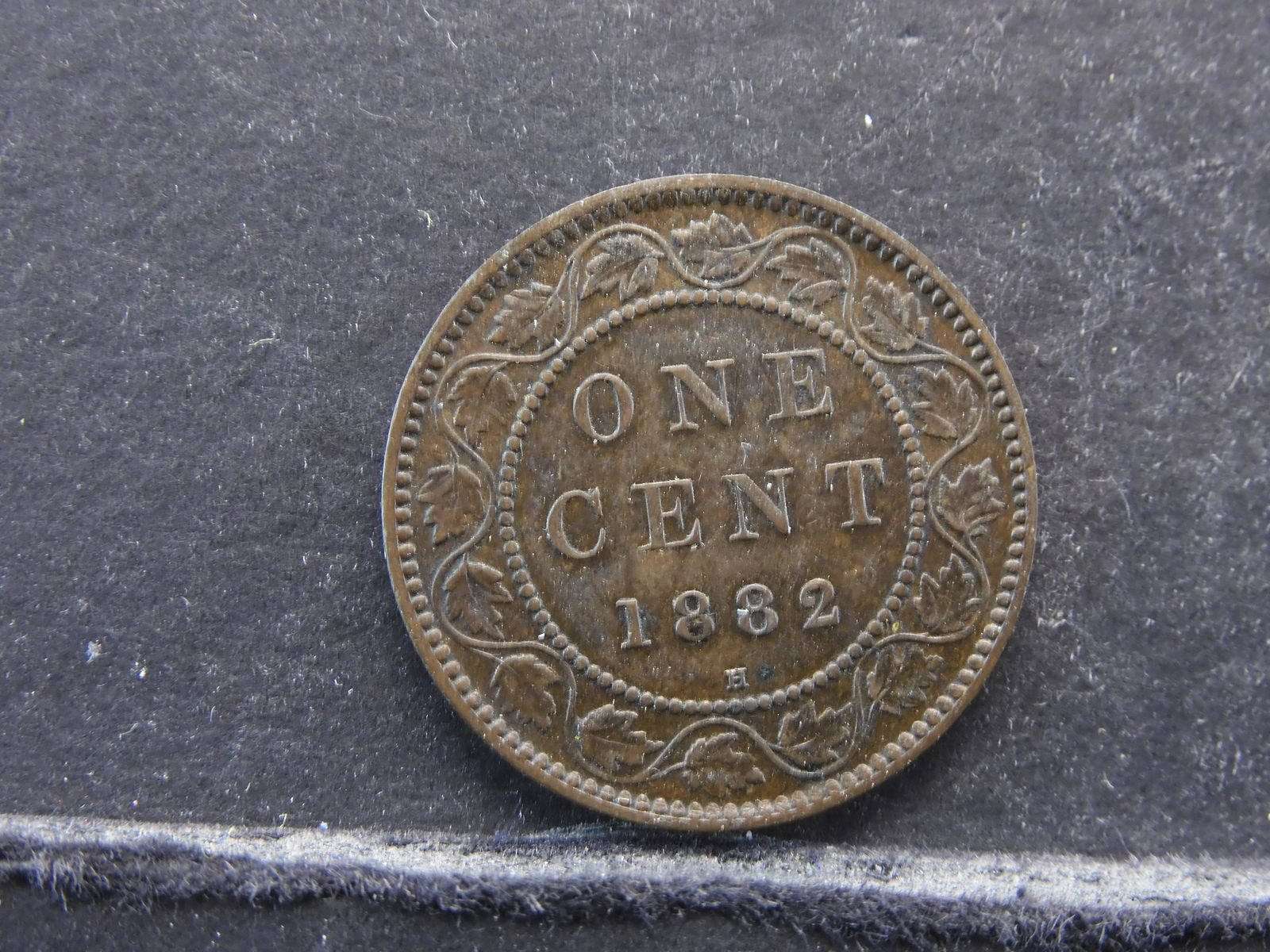 1882 H Canadian XF Large Penny (1 of 2)