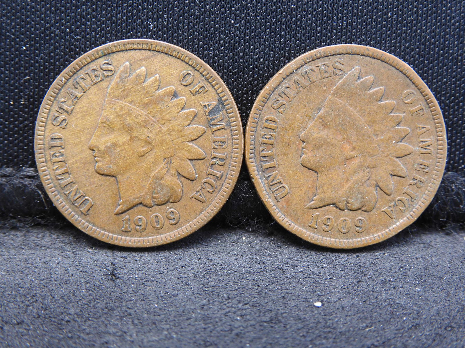 Two 1909 Indian Head Cents  - Last Year for the Indian (1 of 2)