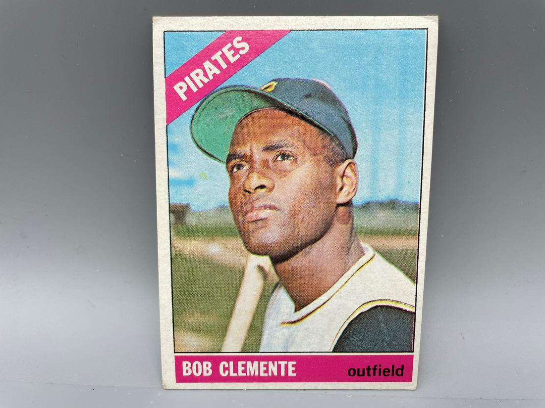 1966 Topps Roberto Clemente #300 (1 of 2)