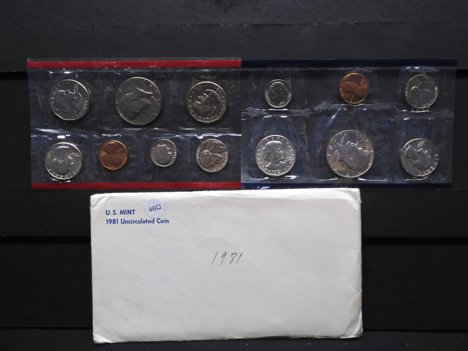 1981 P&D US Mint Uncirculated Coin Set w/ P,D & S Susan (1 of 5)