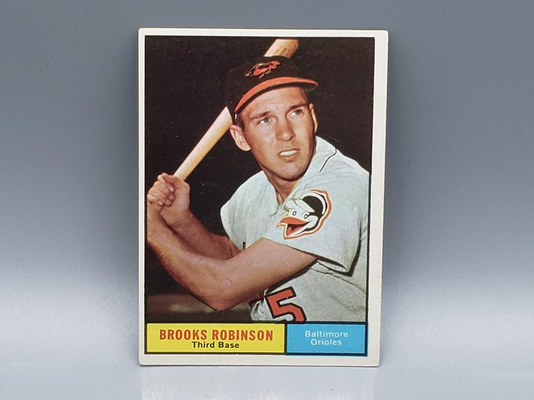 1961 Topps Brooks Robinson #10 HOF (1 of 2)