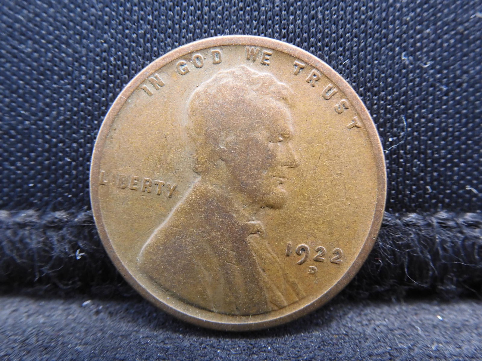 1922-D Key Date Lincoln Head Wheat Cent. (1 of 2)