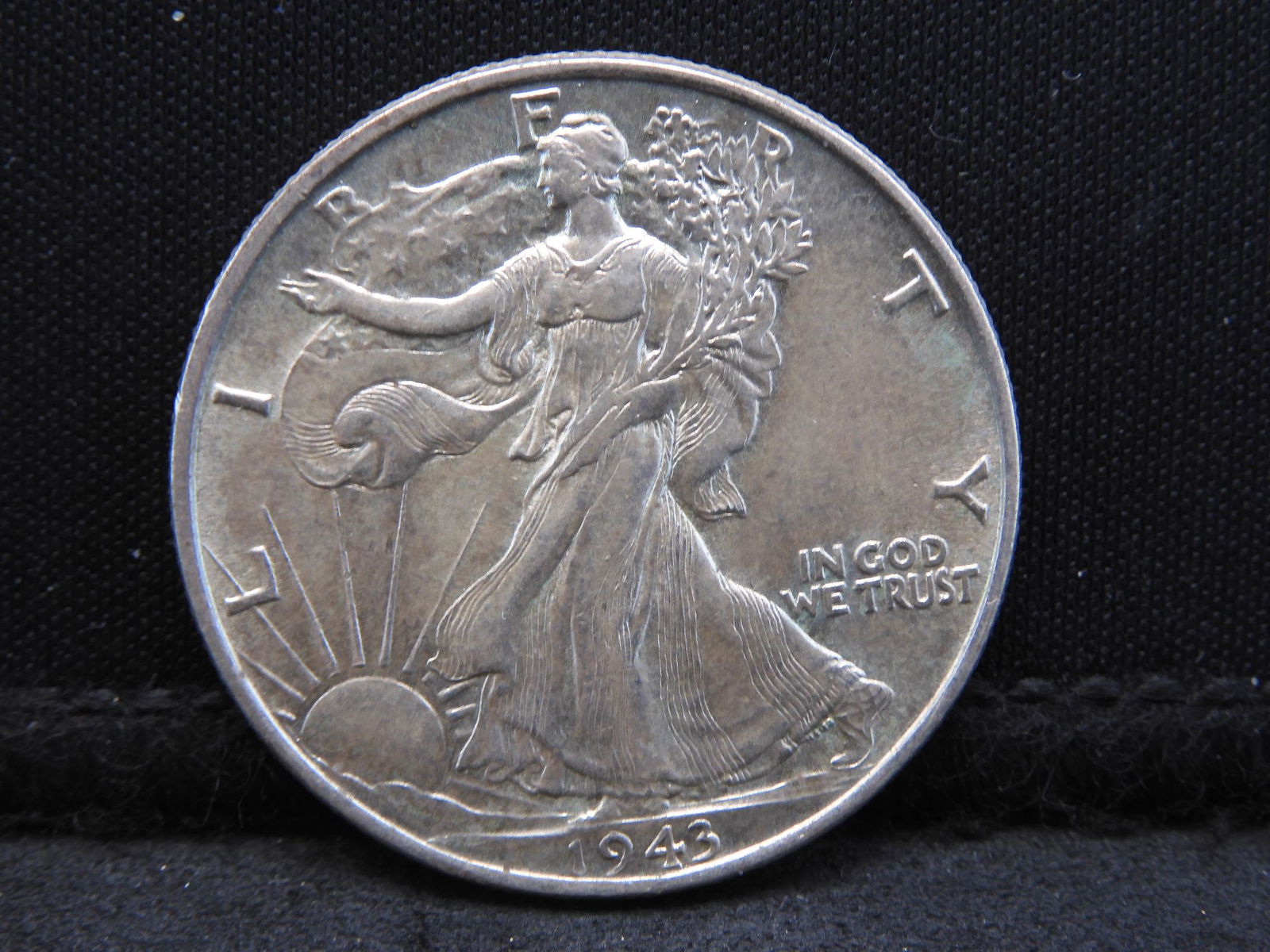 1943 Uncirculated Walking Liberty Half Dollar. (1 of 2)