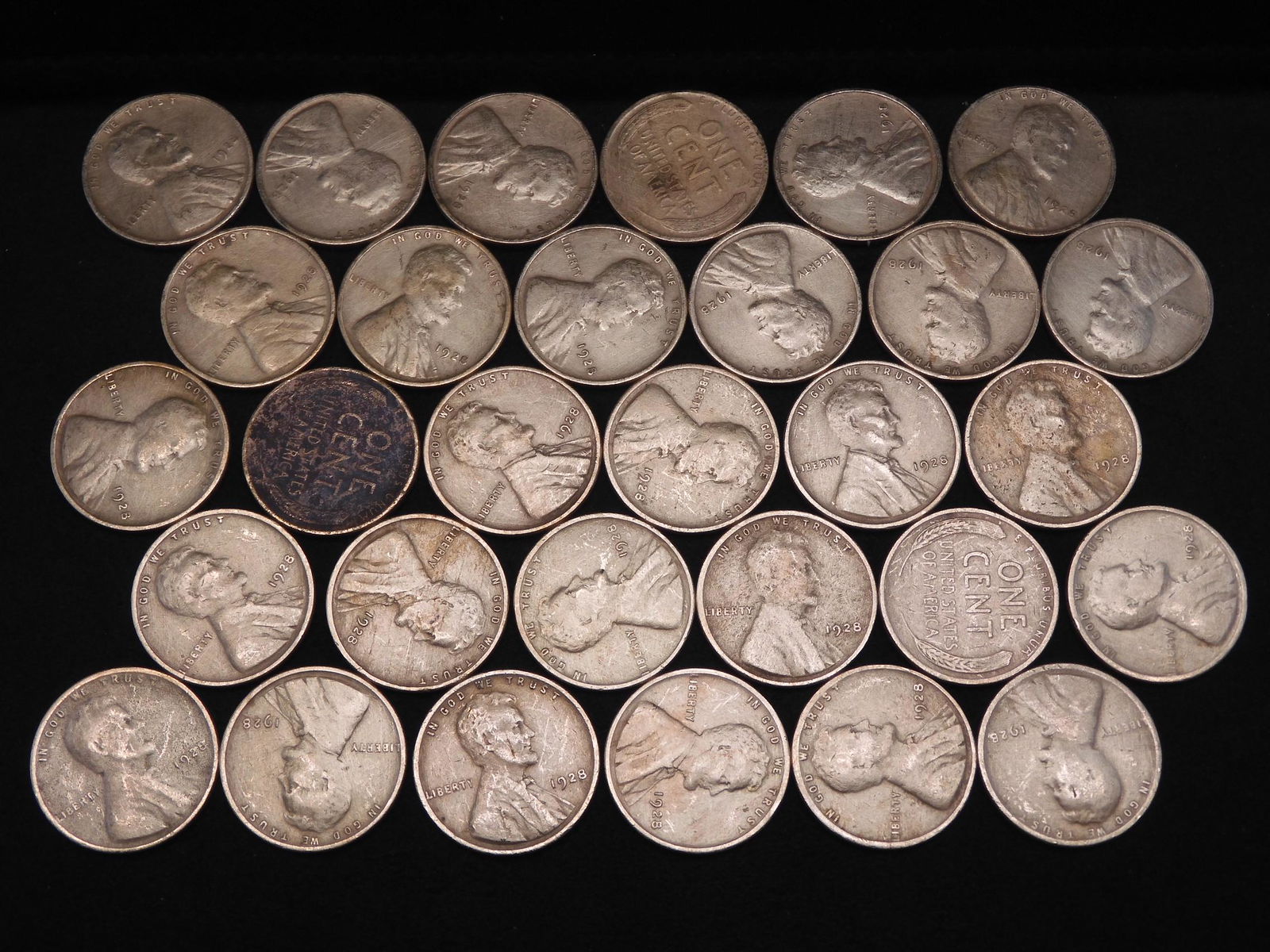 (30) 1928  Lincoln Wheat Cents (1 of 3)