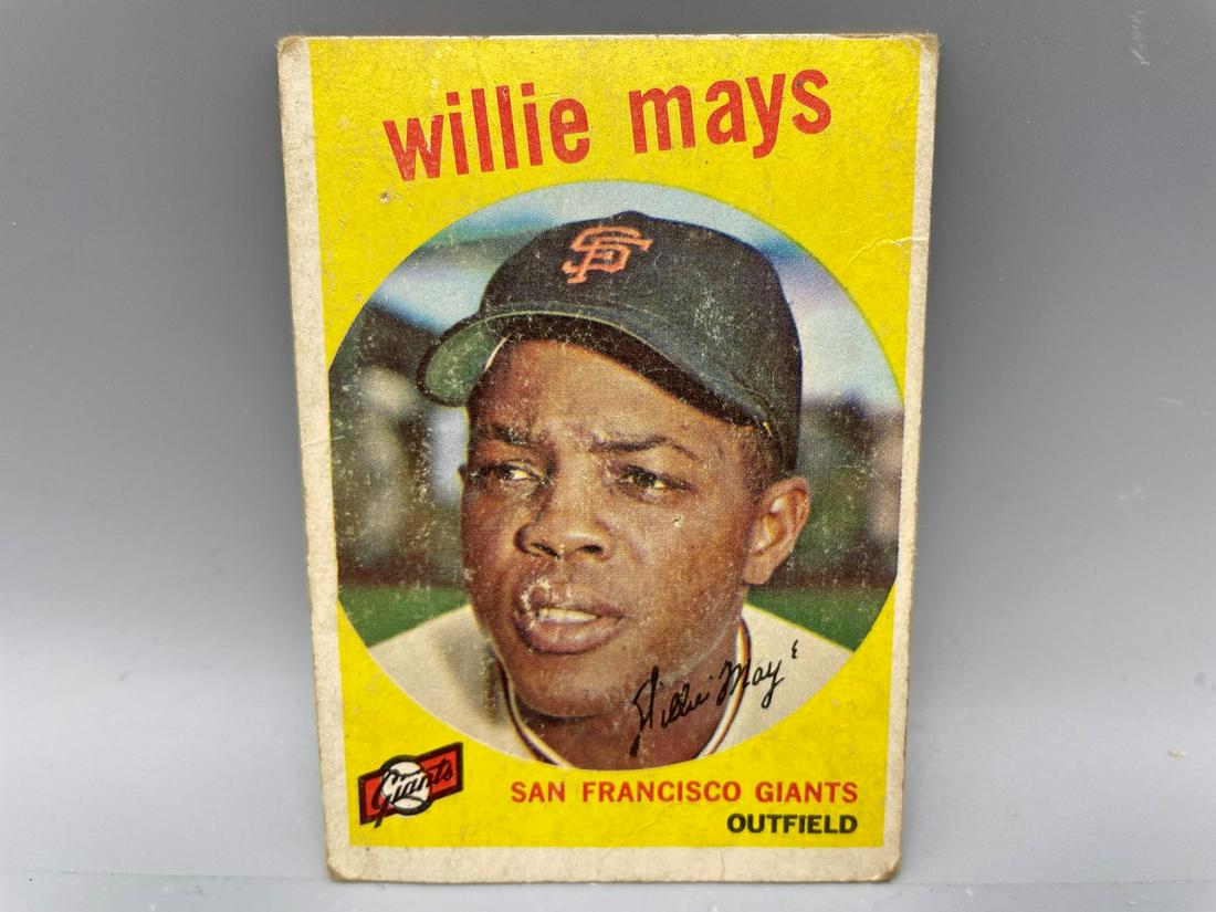 1959 Topps Willie Mays #50: 1959 Topps Willie Mays #50