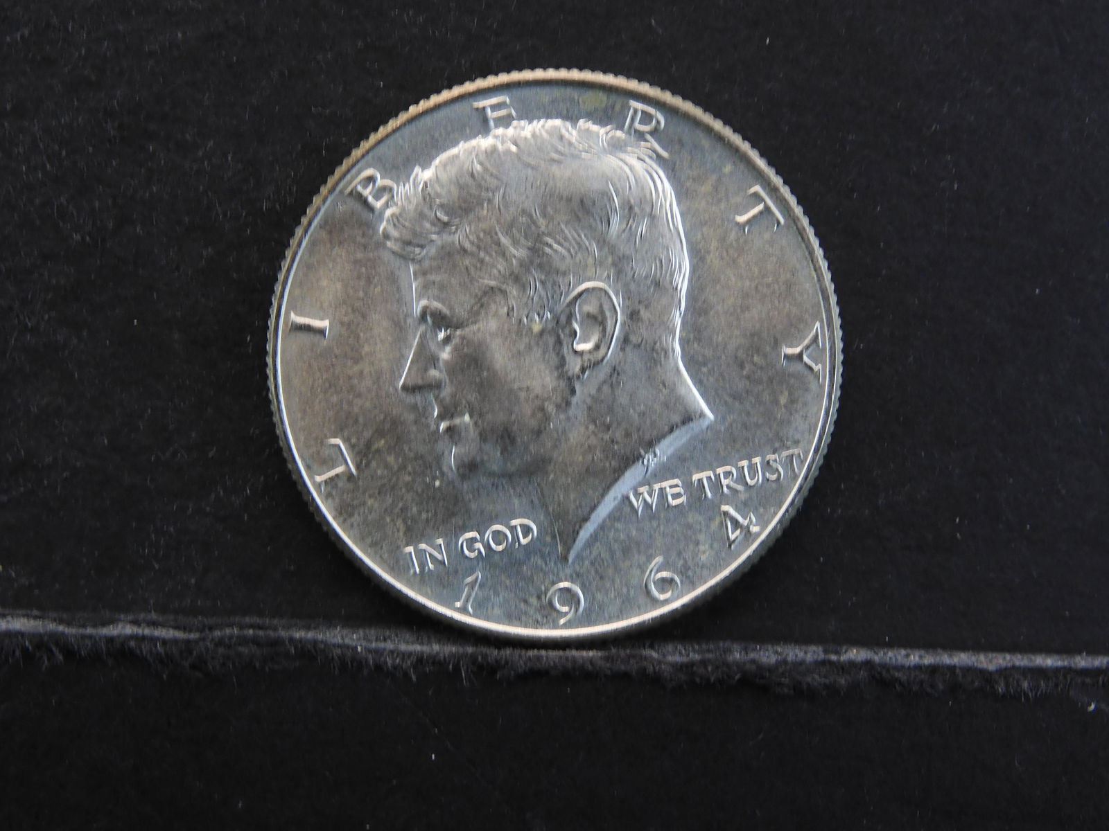 1964 Kennedy Half Dollar 90% Silver (1 of 2)