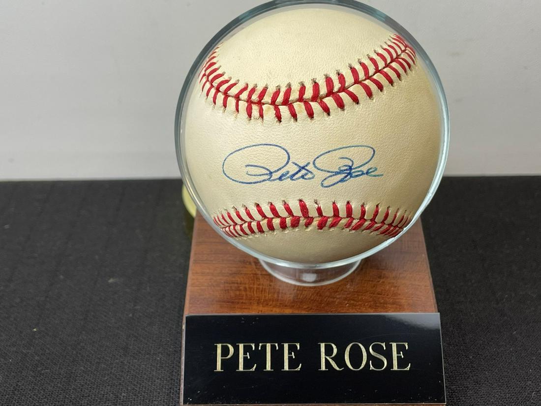 Pete Rose Autographed ONL Baseball - Americana (1 of 3)