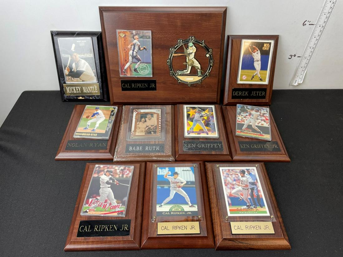 Lot of 10 Small Plaques - Derek Jeter, Mickey Mantle, (1 of 5)