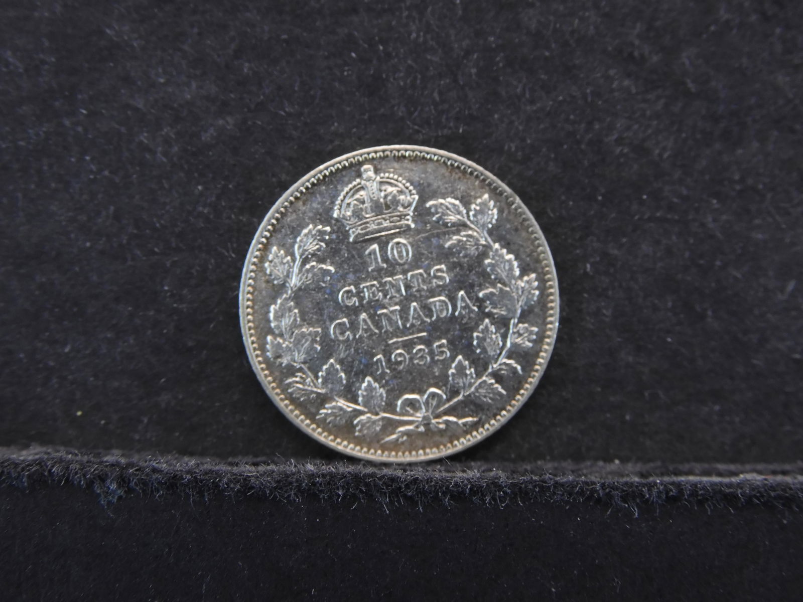 1935 Canadian MS 62 Silver Dime (1 of 2)