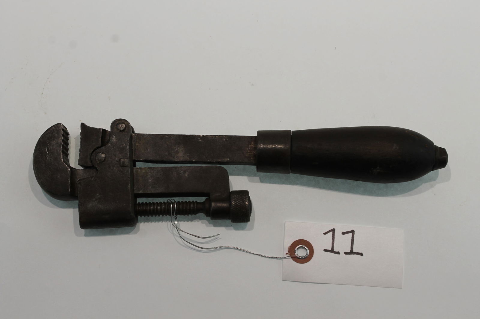 Columbian Screw Adj. Pipe Wr. with wood handle, (1 of 2)
