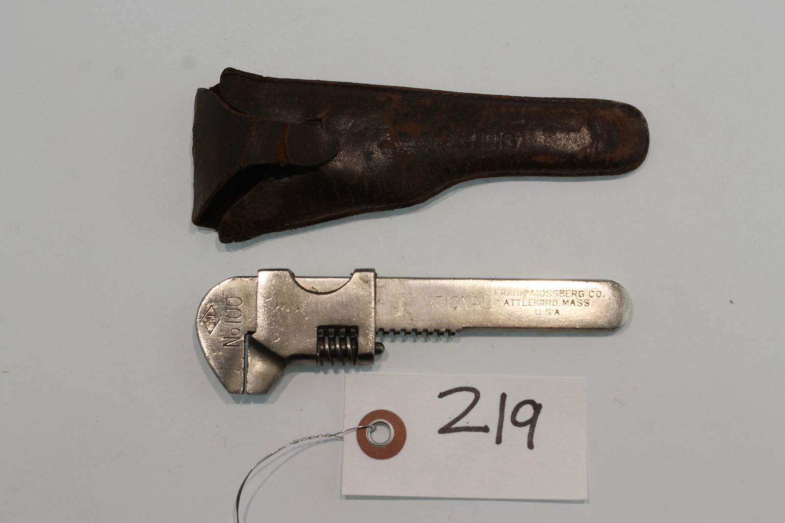 Mead Cycles leather Case with National  No. 100 Screw (1 of 3)