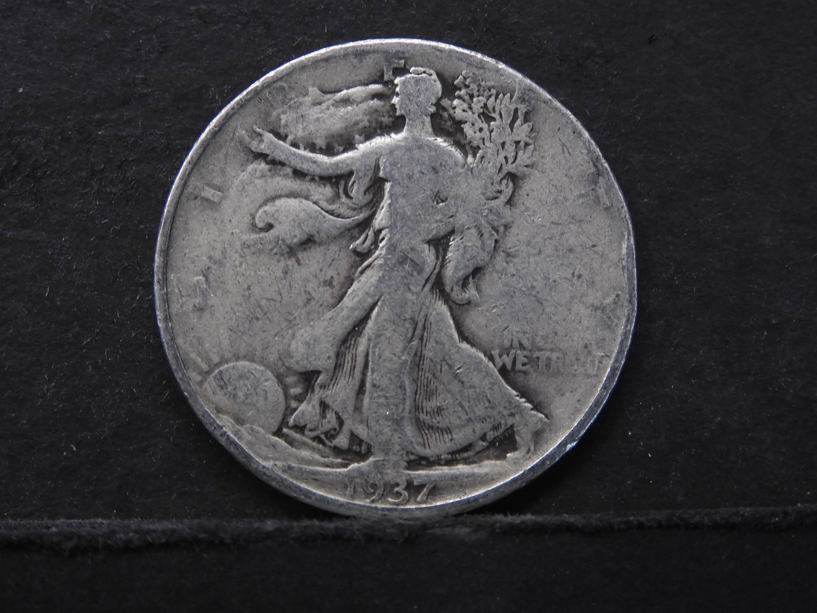 1937-D SILVER (90%/1.7 MILL MINTED) LIBERTY HALF: 1937-D SILVER (90%/1.7 MILL MINTED) LIBERTY HALF