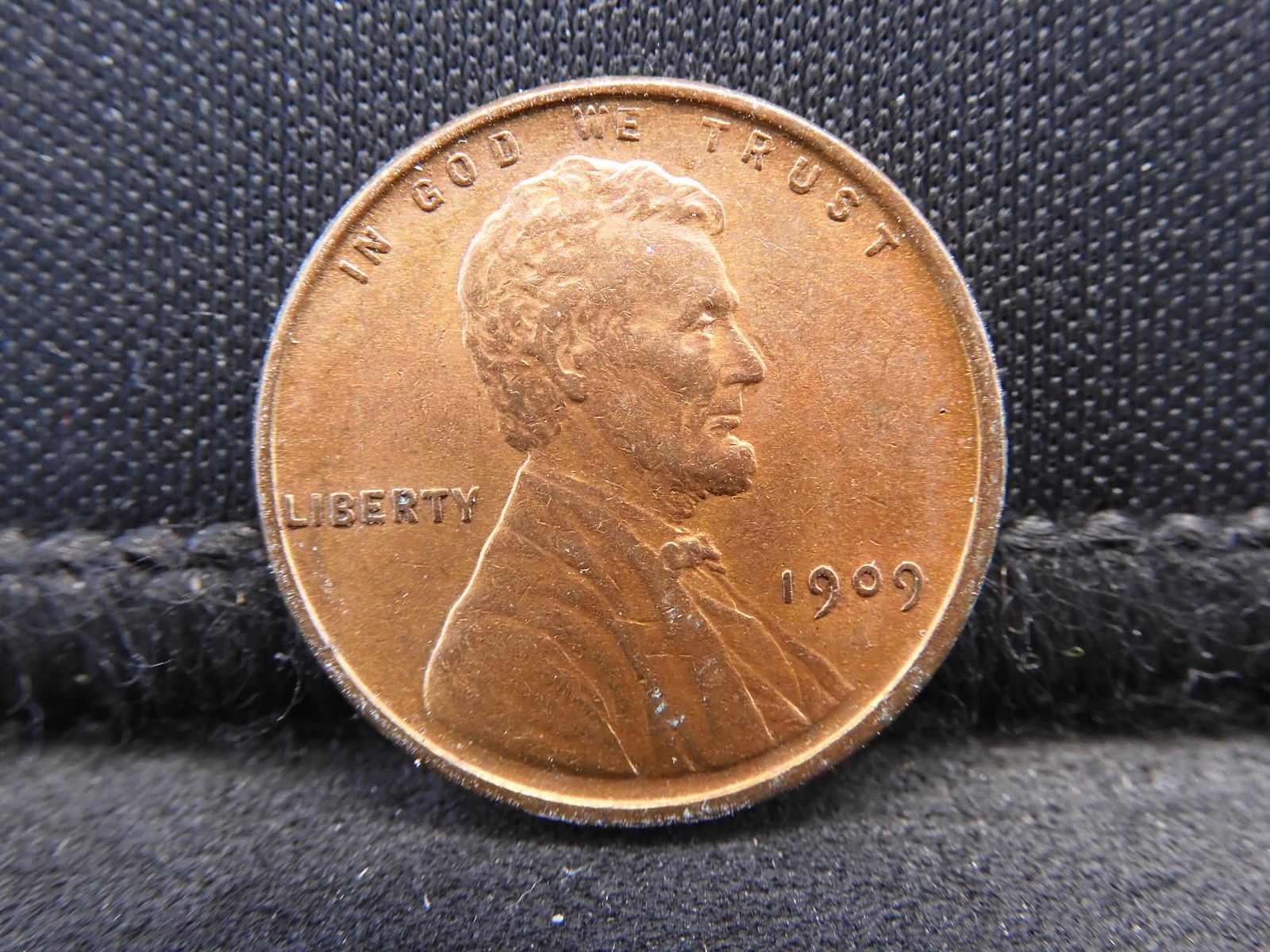 High Grade 1909V.D.B. Lincoln Cent Red (1 of 2)