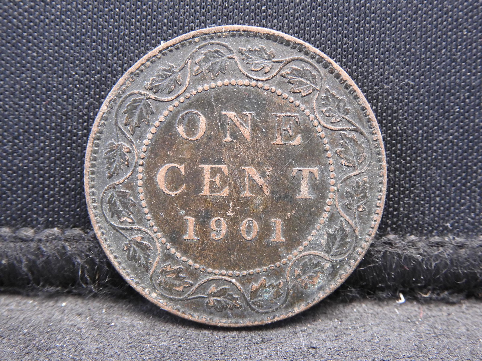 1901 Canada Large Cent.  Nice XF. (1 of 3)