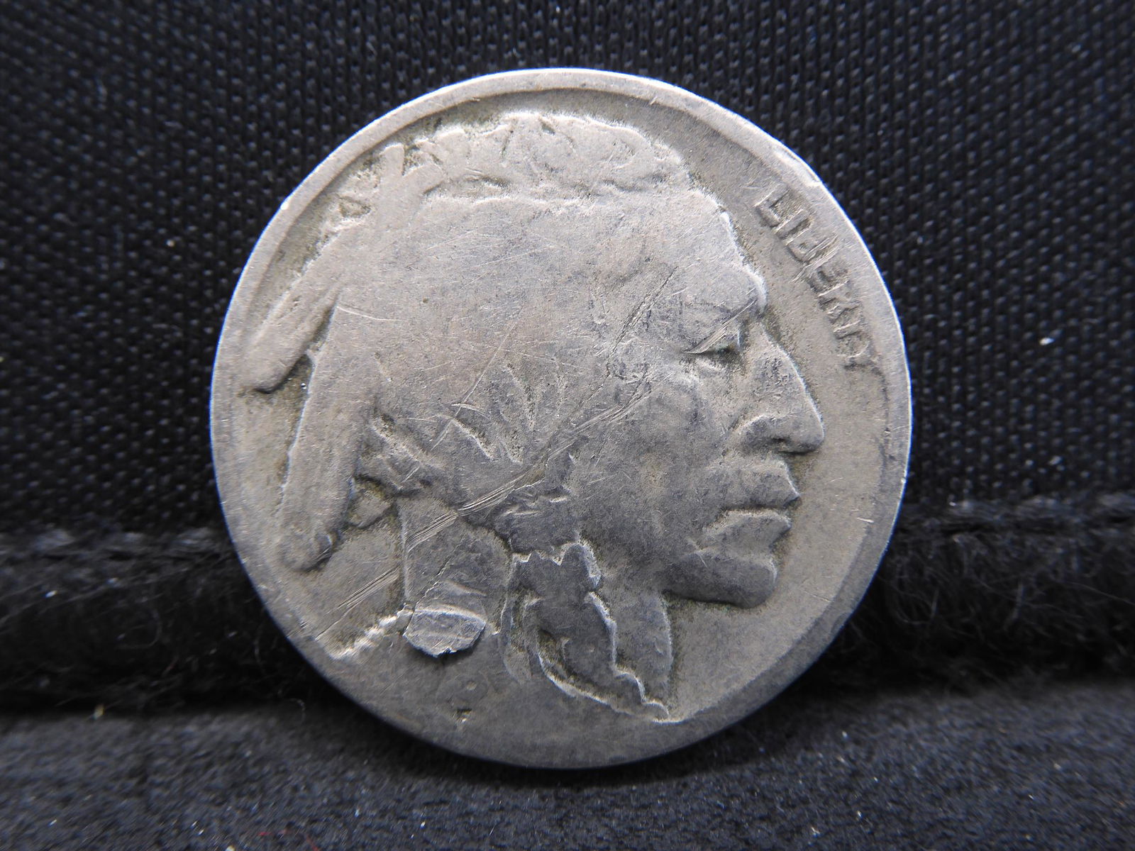 1918-D Semi-Key Date Buffalo Nickel. (1 of 2)