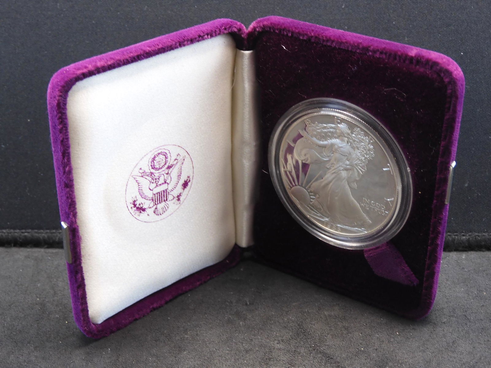 1986-S Proof Silver American Eagle. (1 of 3)