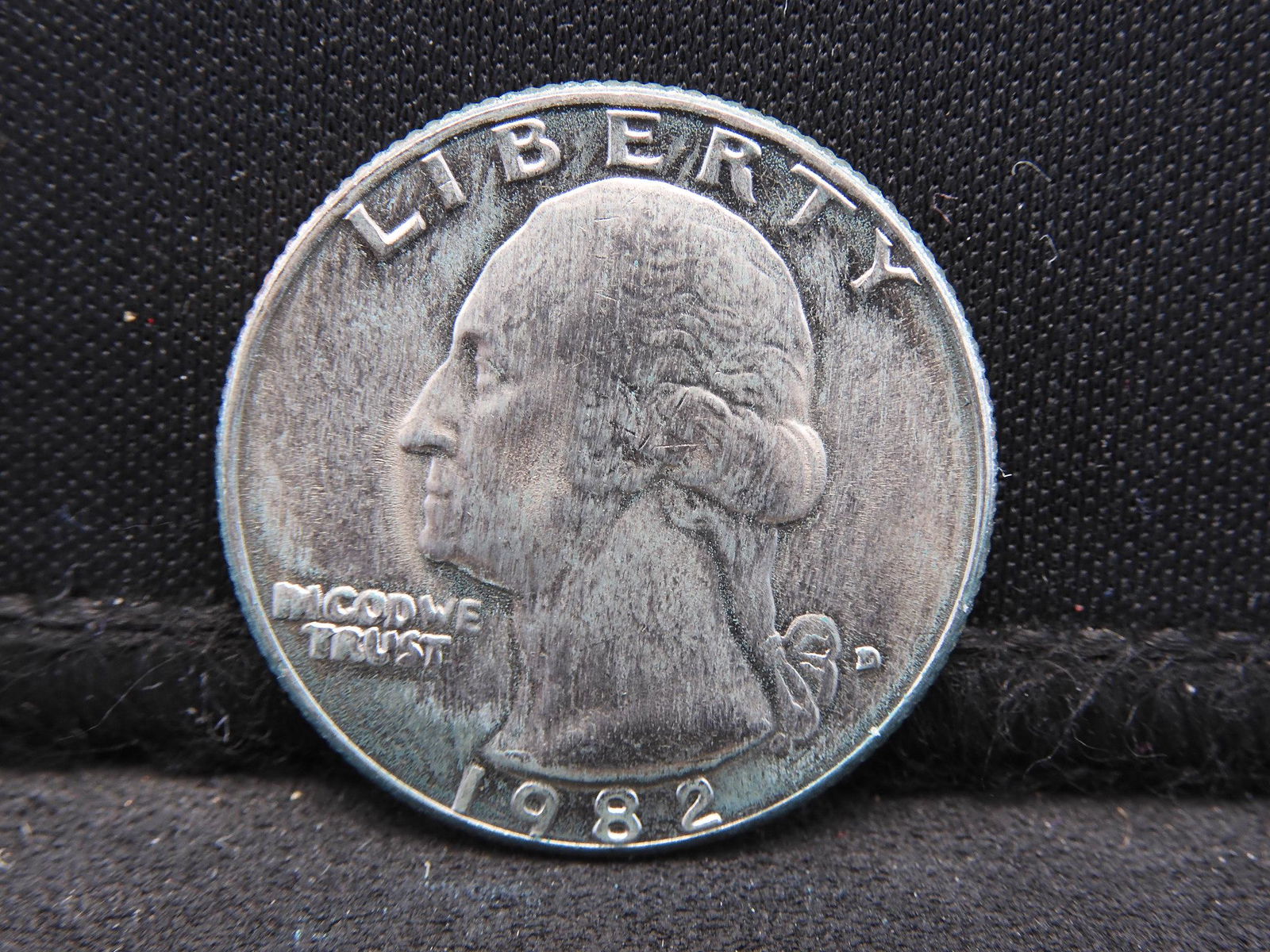 1982-D Uncirculated Key Date Washington Quarter. (1 of 2)
