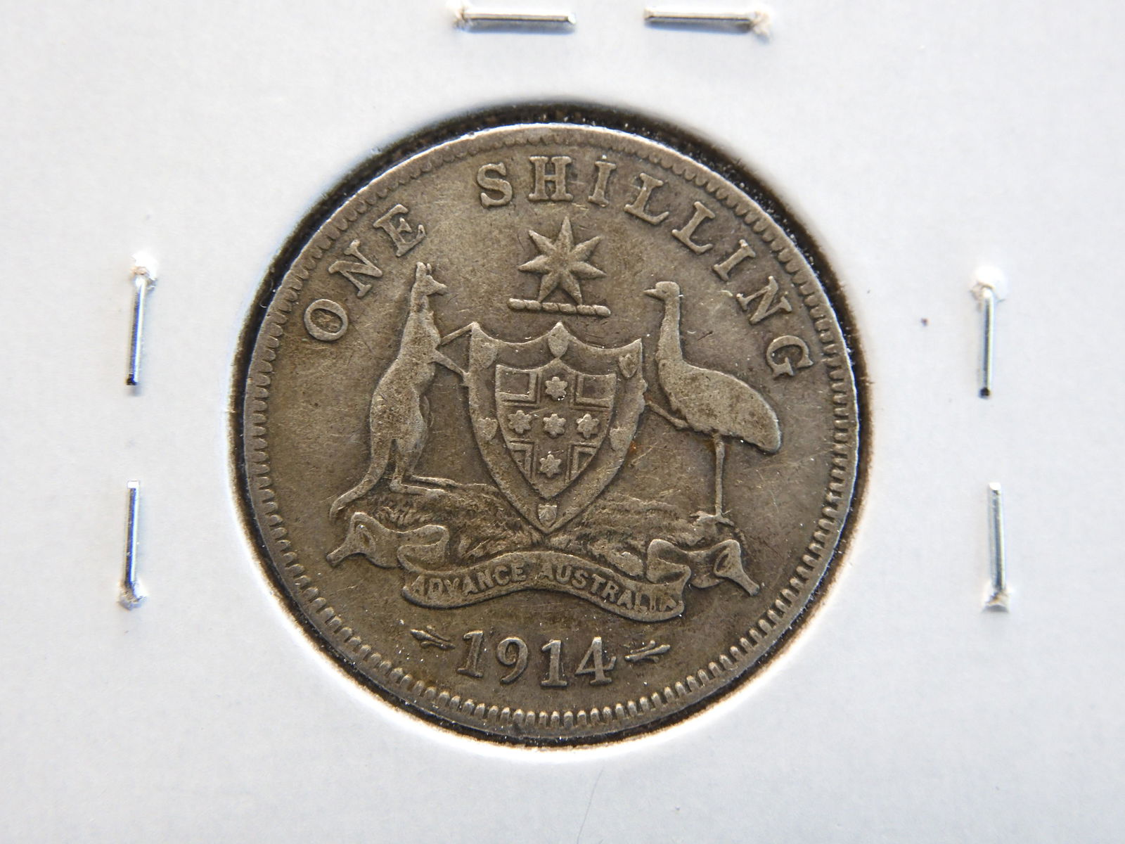 1914 Australia Silver Shilling. (1 of 3)