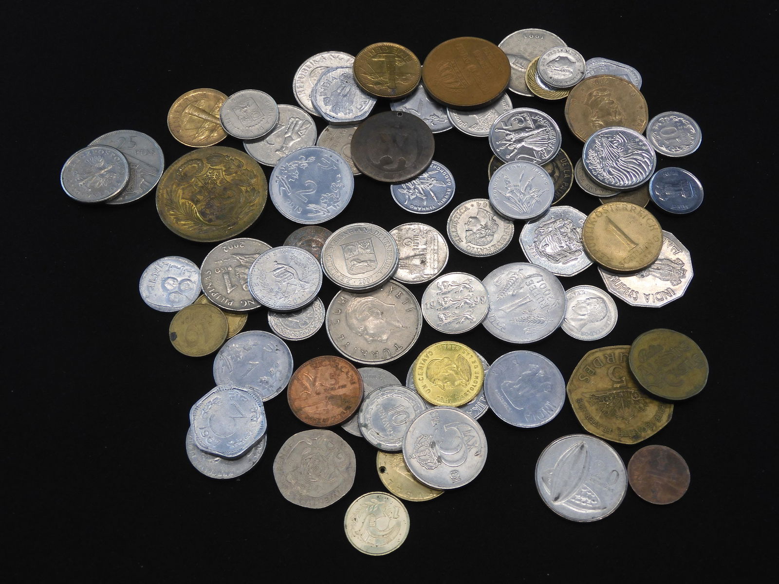 Mixed Lot of Foreign and World Coins (1 of 5)