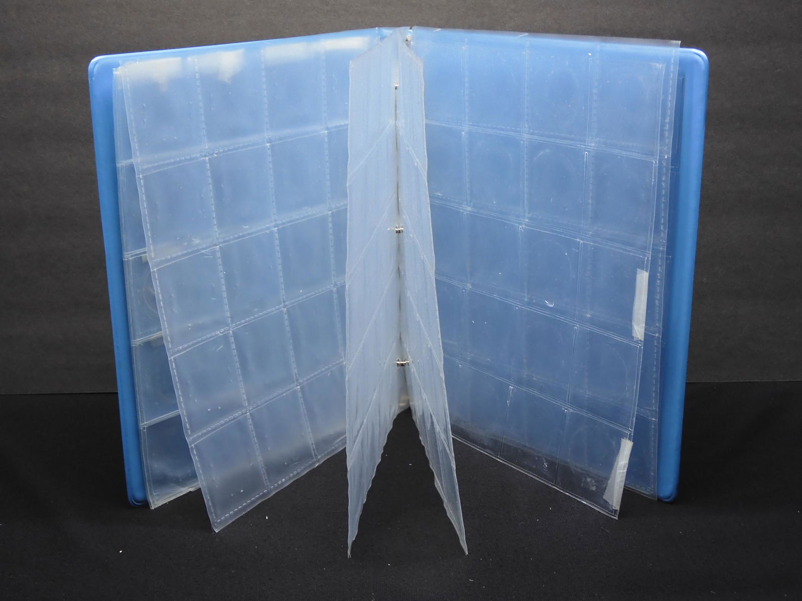 Ten 9.5" X 11" Sheets Contains 20 Pockets Per Page For (1 of 6)