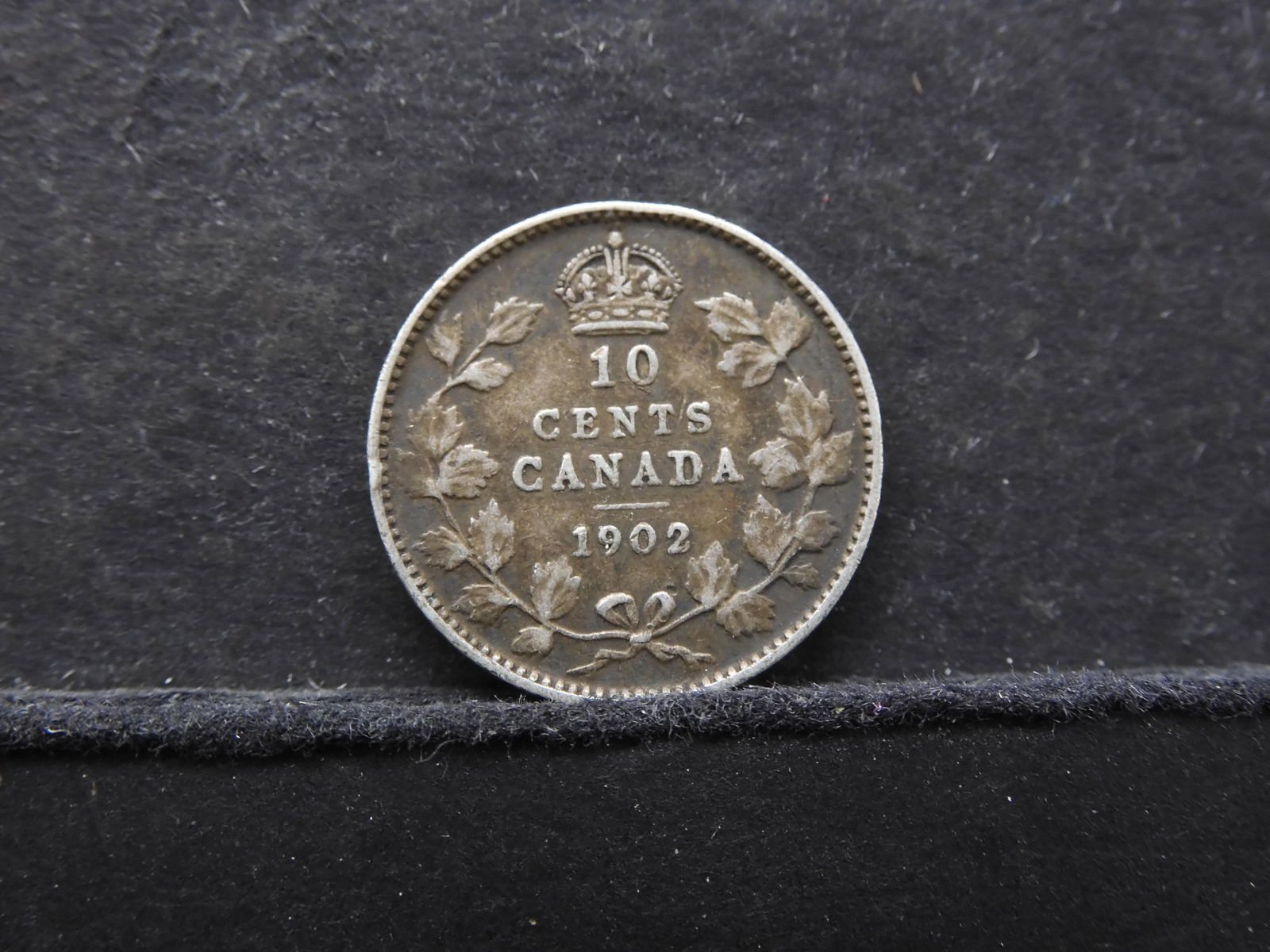 1902- Canada â€“ 10 Cent  Silver â€“ 720,000  Minted (1 of 2)