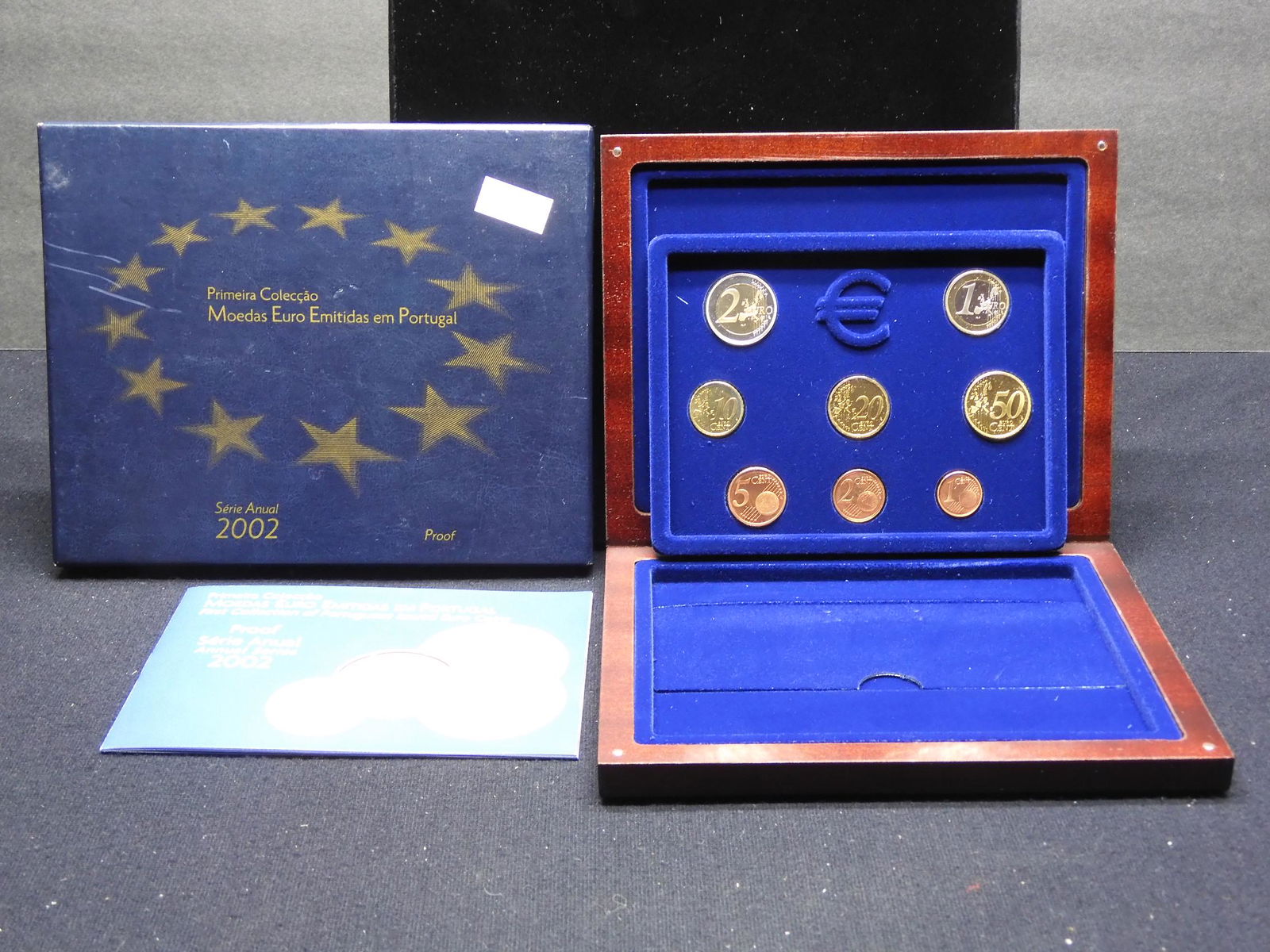 2002 Portugal Proof 8 Coin Set in Wooden Display Case (1 of 5)