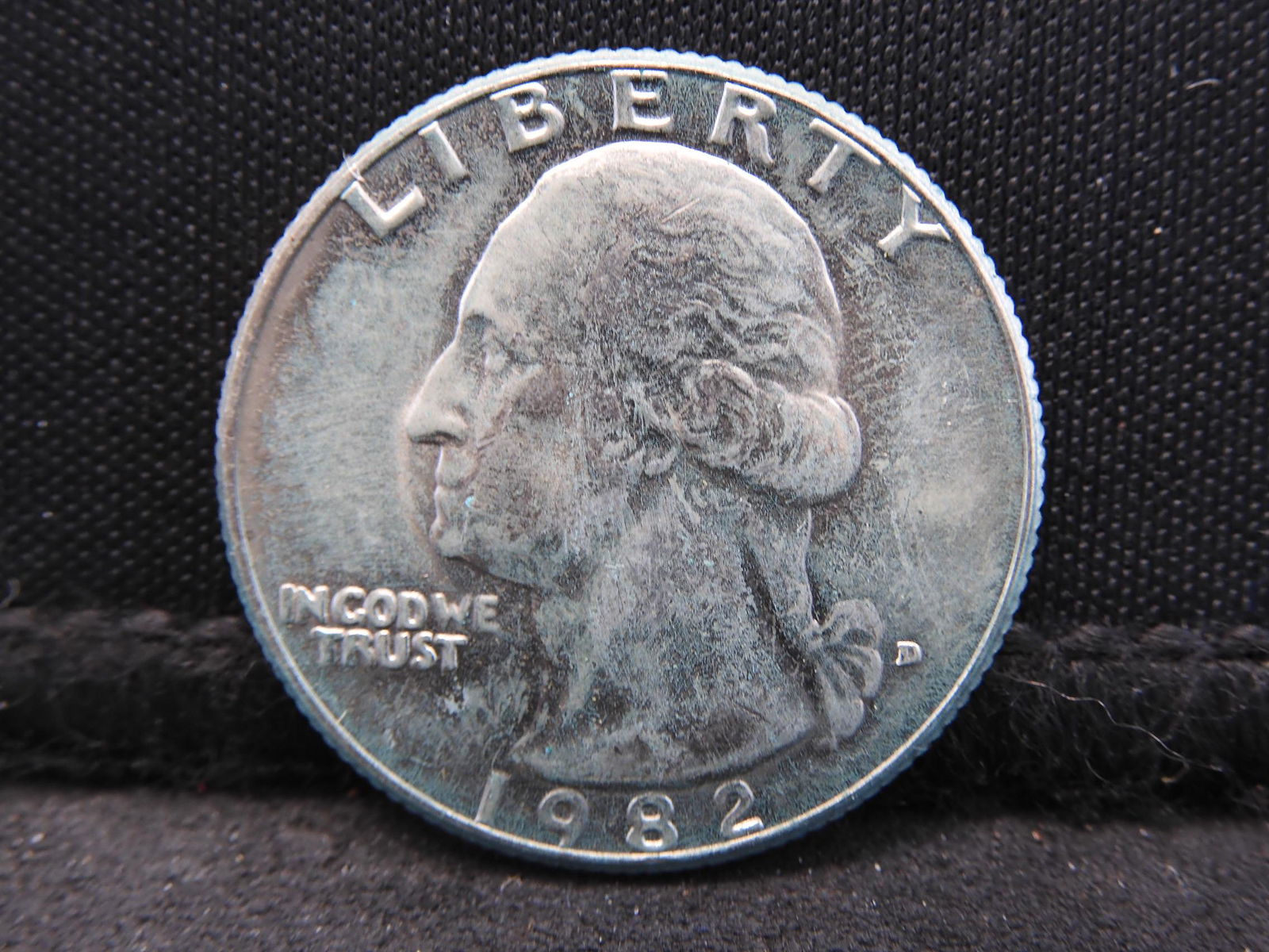1982-D Uncirculated Key Date Washington Quarter. (1 of 2)