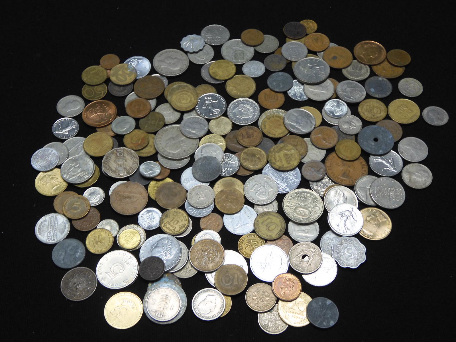 1.5 Pounds of Foreign Coins (1 of 5)