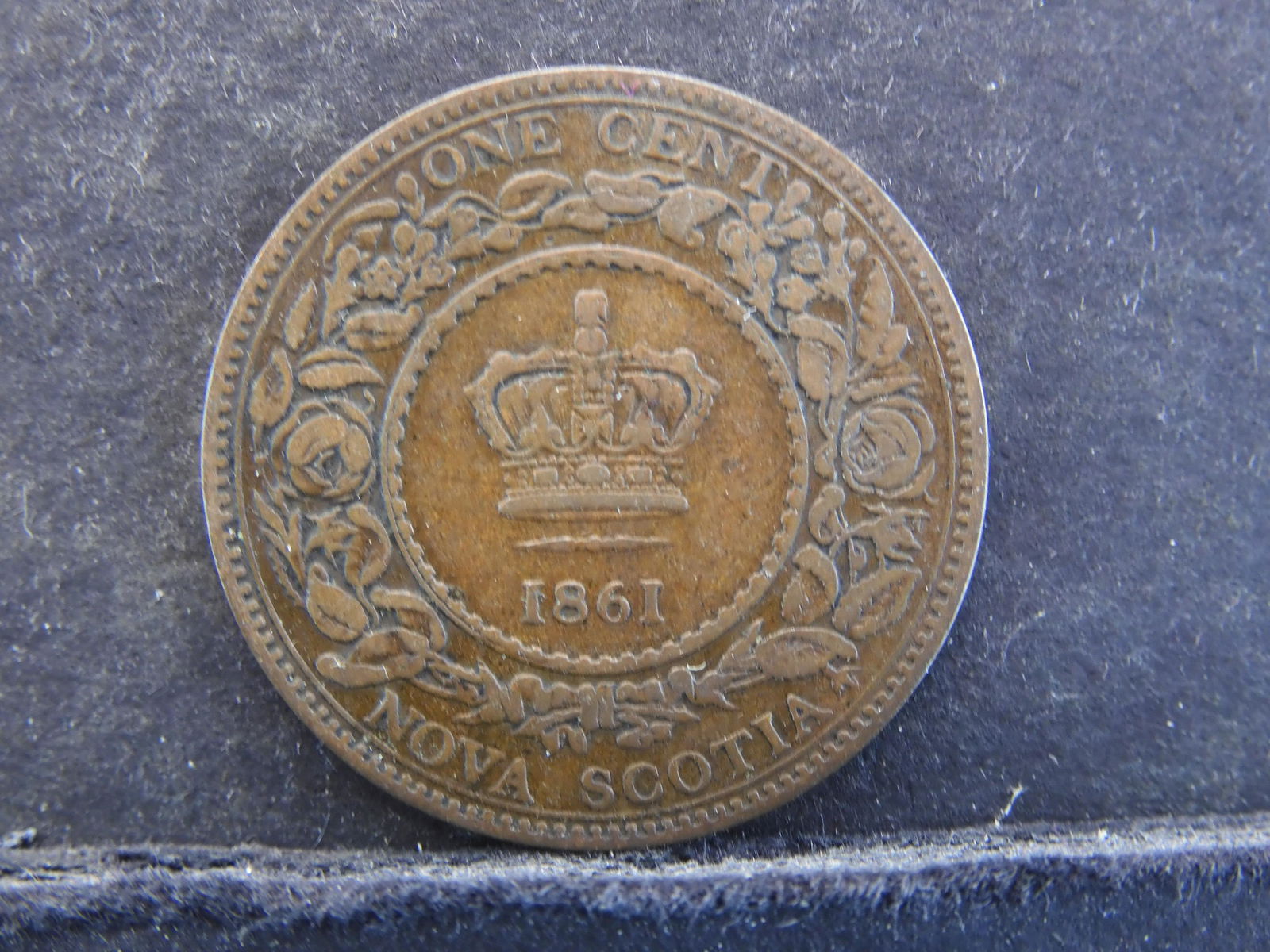 1861 (HIGH GRADE) NOVA SCOTIA/CANADIAN CENT (1 of 2)