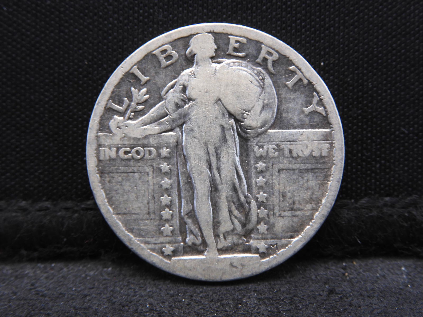 1923 Standing Liberty Silver Quarter - Better Date! (1 of 2)