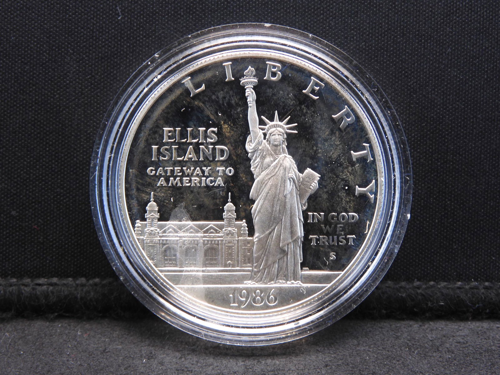 1986-S Statue of Liberty Proof Silver Dollar: 1986-S Statue of Liberty Proof Silver Dollar